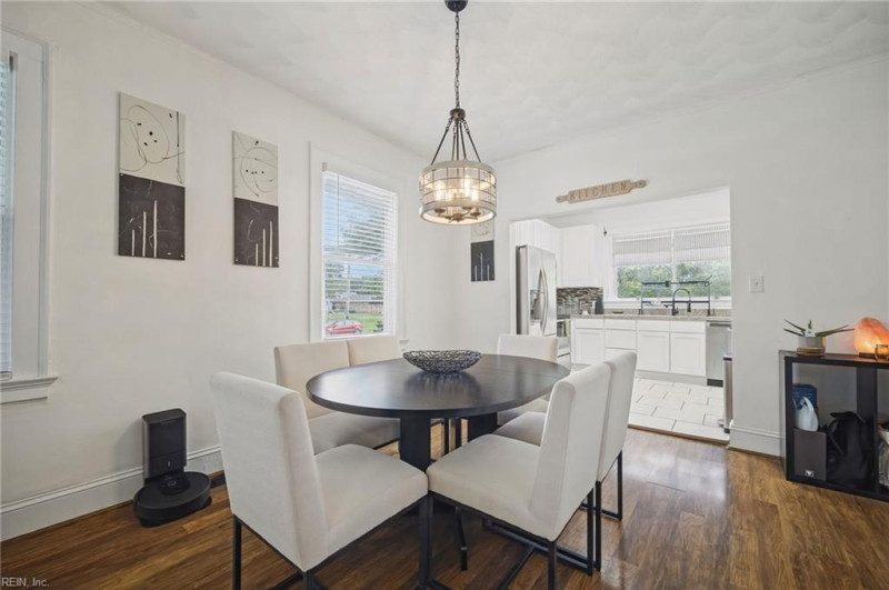 Photo 11 of 49 residential for sale in Virginia Beach virginia