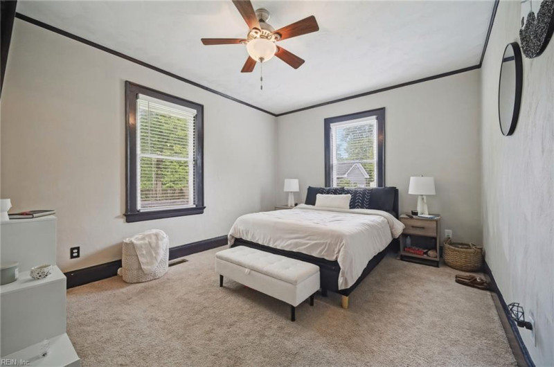 Photo 16 of 49 residential for sale in Virginia Beach virginia