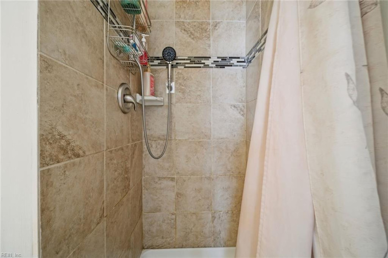 Photo 23 of 49 residential for sale in Virginia Beach virginia