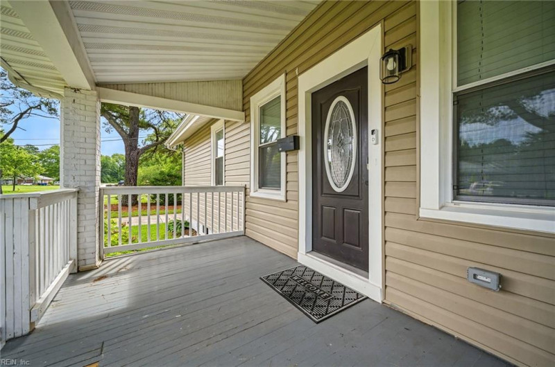 Photo 4 of 49 residential for sale in Virginia Beach virginia