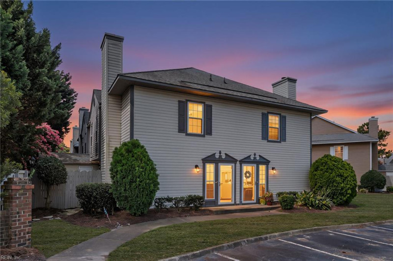 Photo 2 of 21 residential for sale in Virginia Beach virginia