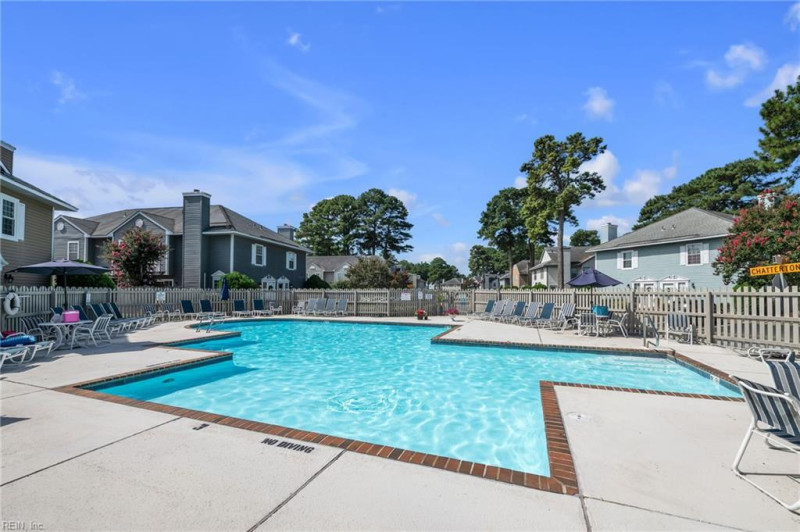 Photo 3 of 21 residential for sale in Virginia Beach virginia