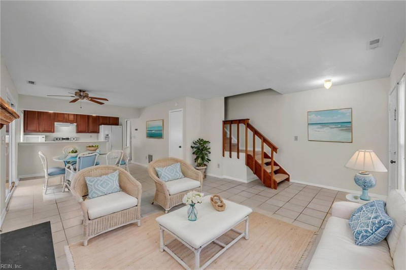 Photo 6 of 21 residential for sale in Virginia Beach virginia