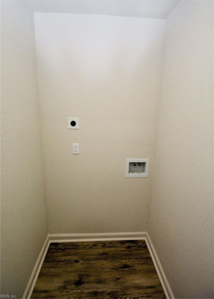 Photo 26 of 32 residential for sale in Chesapeake virginia