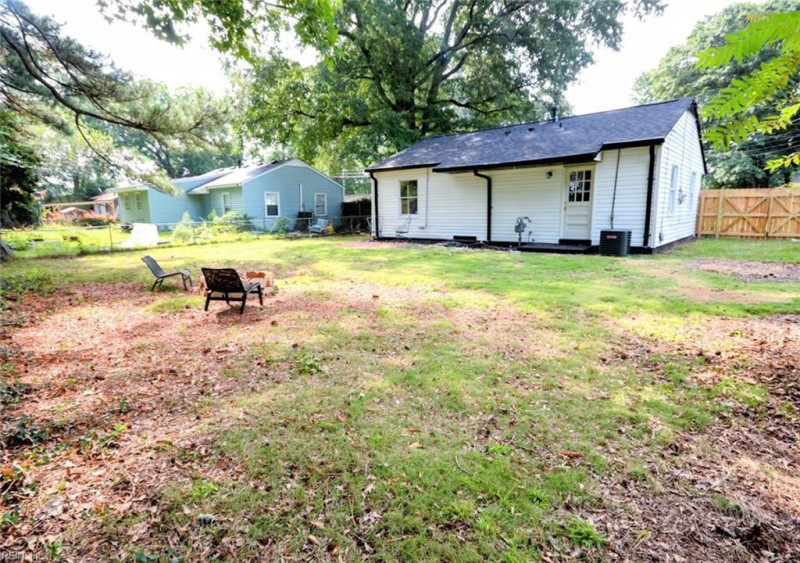 Photo 28 of 32 residential for sale in Chesapeake virginia