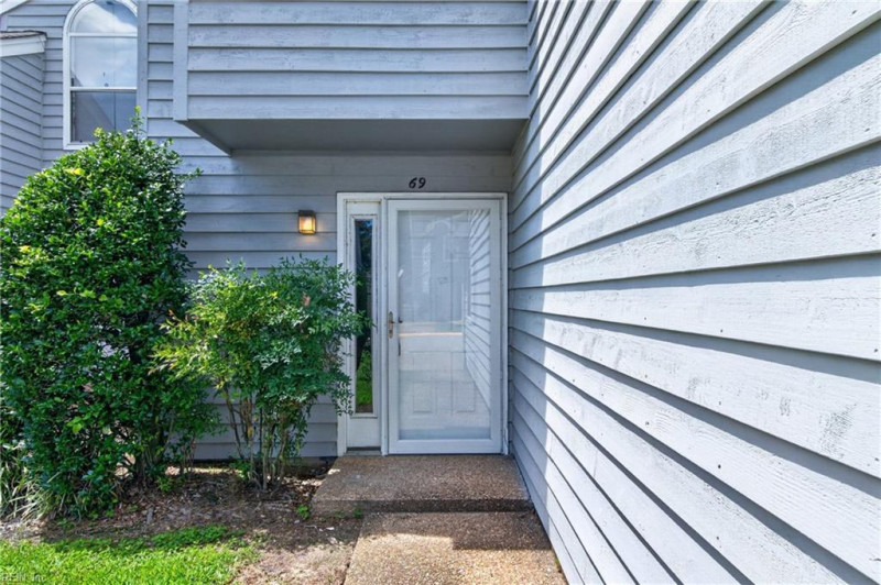 Photo 3 of 39 residential for sale in Hampton virginia Photo 3 of 39 residential for sale in Hampton virginia