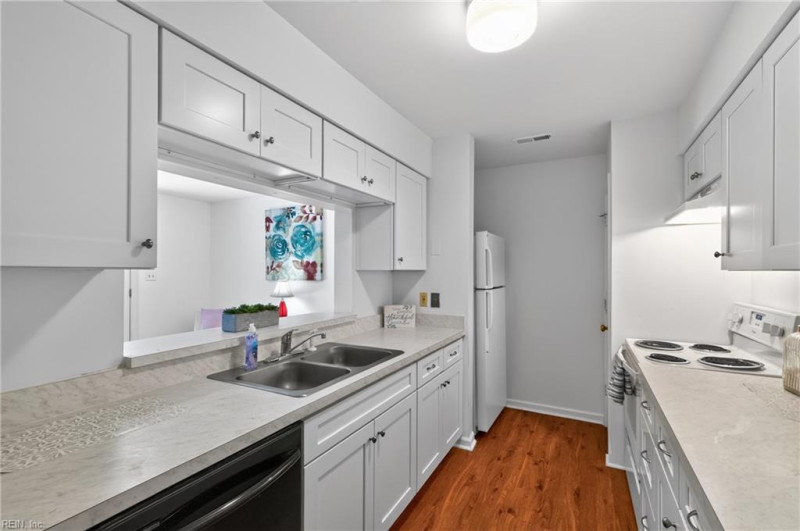 Photo 9 of 39 residential for sale in Hampton virginia Photo 9 of 39 residential for sale in Hampton virginia