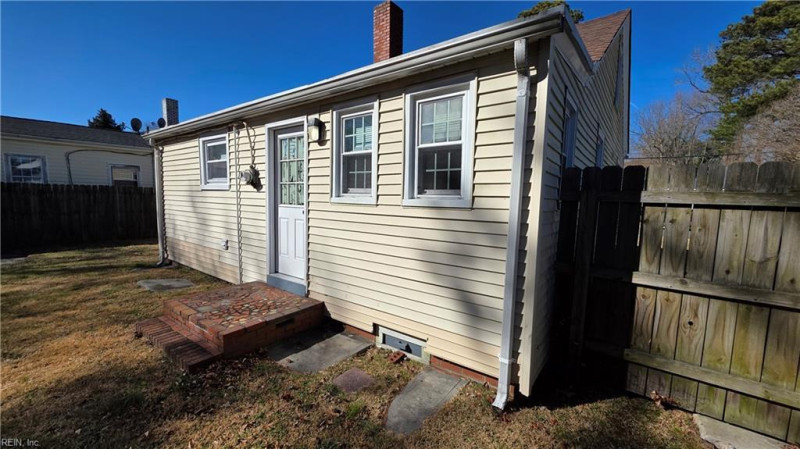 Photo 18 of 25 residential for sale in Portsmouth virginia Photo 18 of 25 residential for sale in Portsmouth virginia