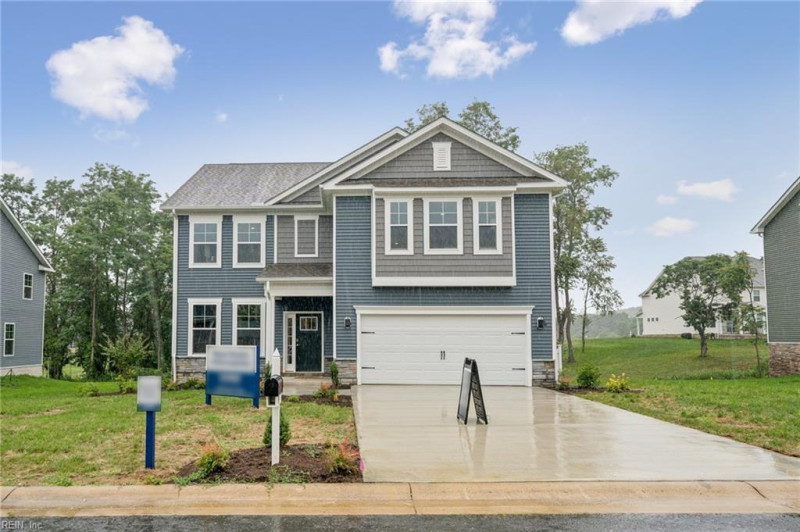 Photo 3 of 35 residential for sale in Chesapeake virginia