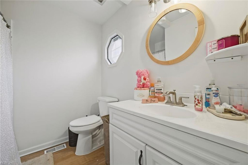 Photo 12 of 21 residential for sale in Newport News virginia