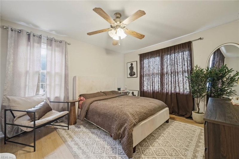 Photo 13 of 21 residential for sale in Newport News virginia