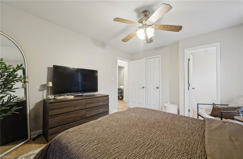 Photo 14 of 21 residential for sale in Newport News virginia