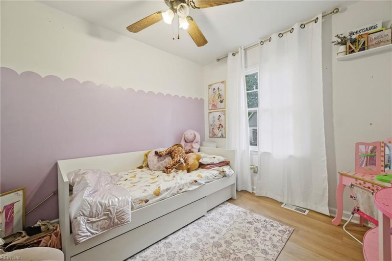 Photo 18 of 21 residential for sale in Newport News virginia