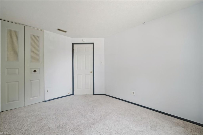 Photo 12 of 30 residential for sale in Hampton virginia