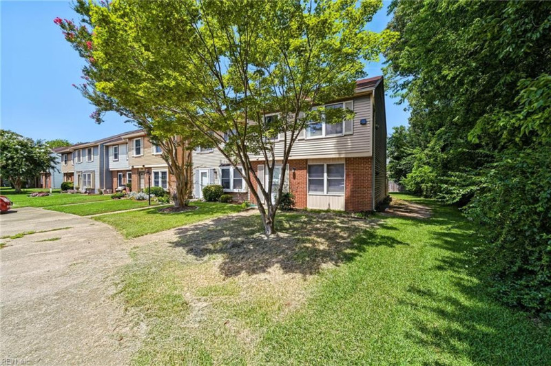 Photo 27 of 30 residential for sale in Hampton virginia