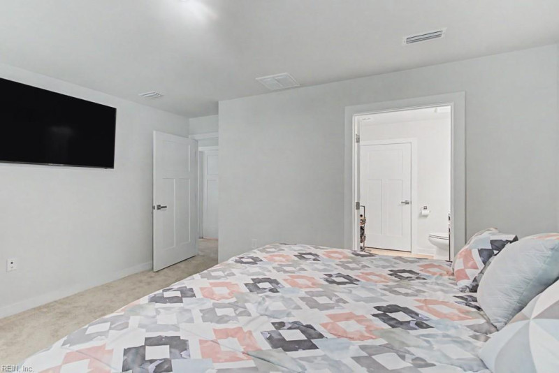Photo 19 of 32 residential for sale in Gloucester County virginia