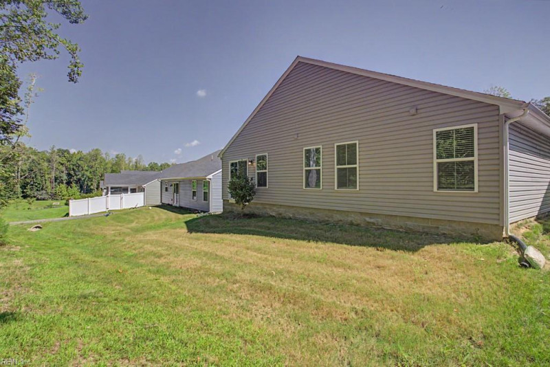 Photo 30 of 32 residential for sale in Gloucester County virginia