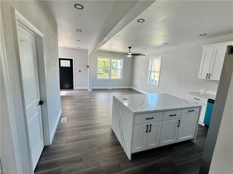 Photo 10 of 29 residential for sale in Newport News virginia