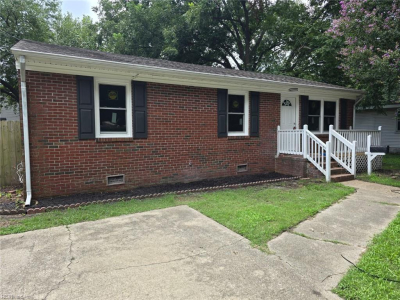 Photo 1 of 31 residential for sale in Chesapeake virginia Photo 1 of 31 residential for sale in Chesapeake virginia