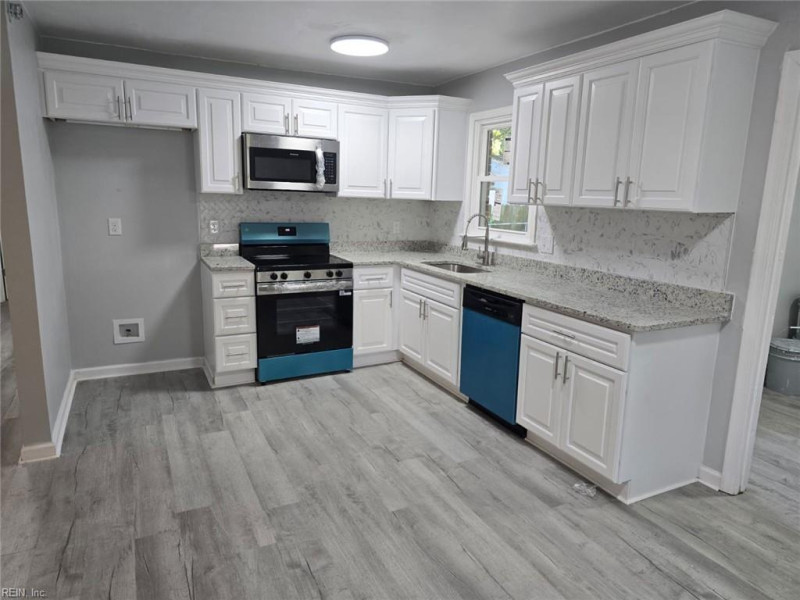 Photo 2 of 31 residential for sale in Chesapeake virginia Photo 2 of 31 residential for sale in Chesapeake virginia