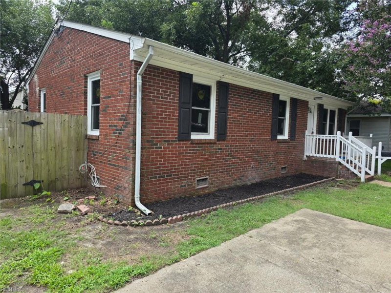 Photo 28 of 31 residential for sale in Chesapeake virginia Photo 28 of 31 residential for sale in Chesapeake virginia