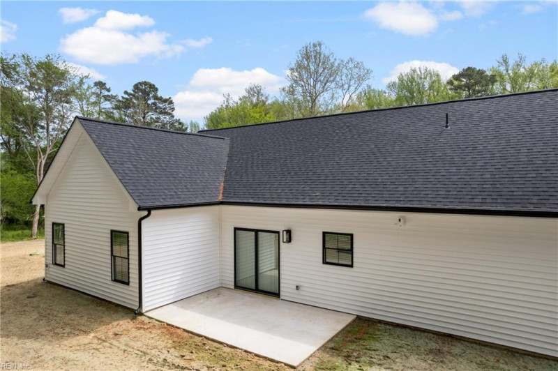Photo 3 of 23 residential for sale in Surry County virginia
