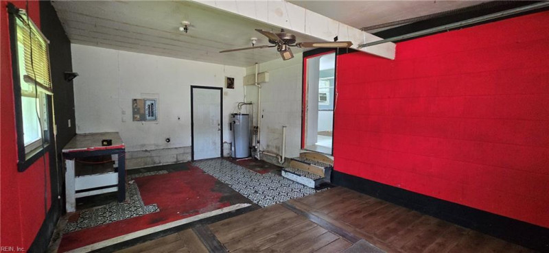 Photo 16 of 28 residential for sale in Portsmouth virginia