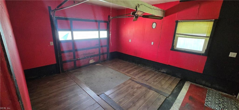 Photo 18 of 28 residential for sale in Portsmouth virginia