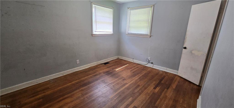Photo 26 of 28 residential for sale in Portsmouth virginia