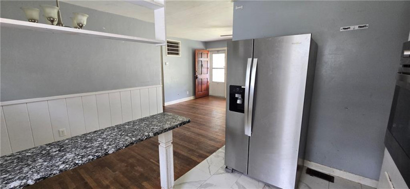 Photo 6 of 28 residential for sale in Portsmouth virginia