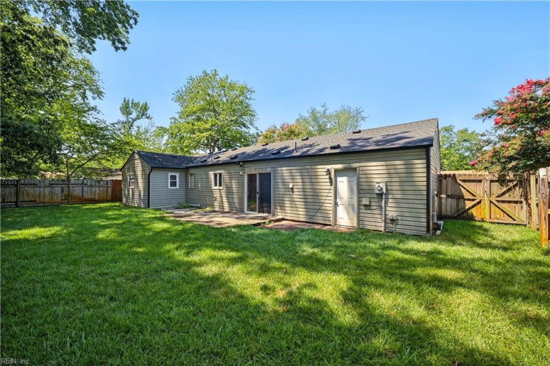 Photo 23 of 30 residential for sale in Virginia Beach virginia
