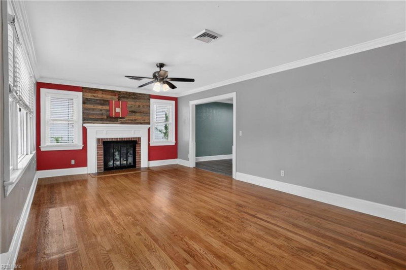 Photo 14 of 37 residential for sale in Suffolk virginia