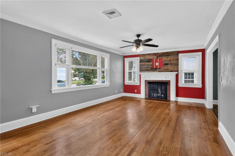 Photo 16 of 37 residential for sale in Suffolk virginia