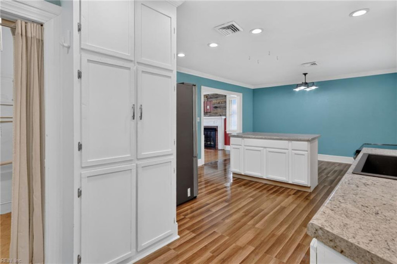 Photo 26 of 37 residential for sale in Suffolk virginia