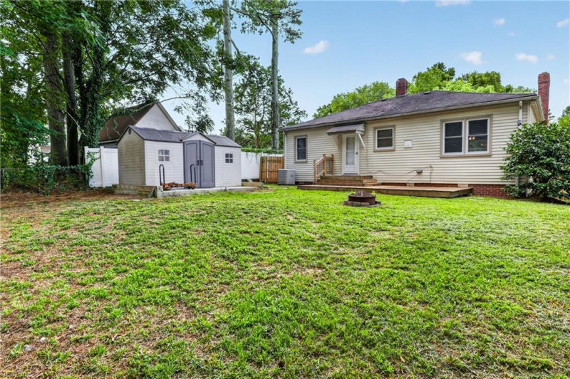 Photo 36 of 37 residential for sale in Suffolk virginia