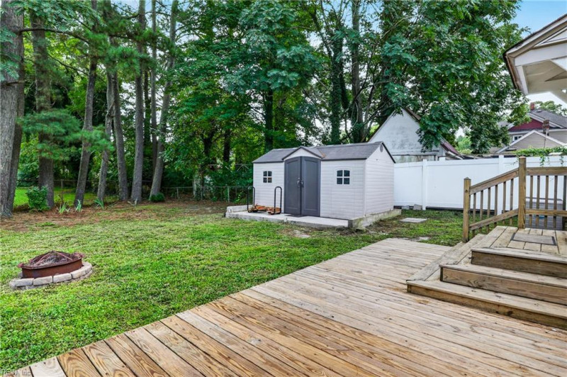 Photo 6 of 37 residential for sale in Suffolk virginia