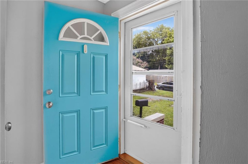 Photo 9 of 37 residential for sale in Suffolk virginia