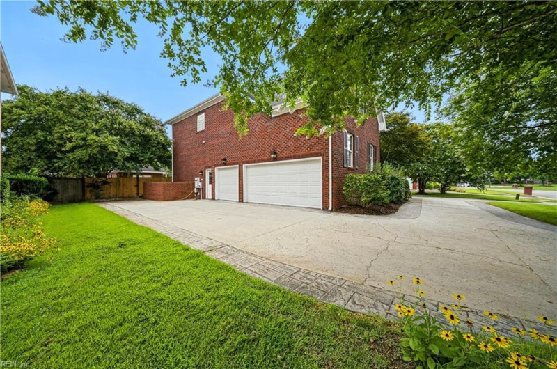 Photo 6 of 50 residential for sale in Chesapeake virginia Photo 6 of 50 residential for sale in Chesapeake virginia