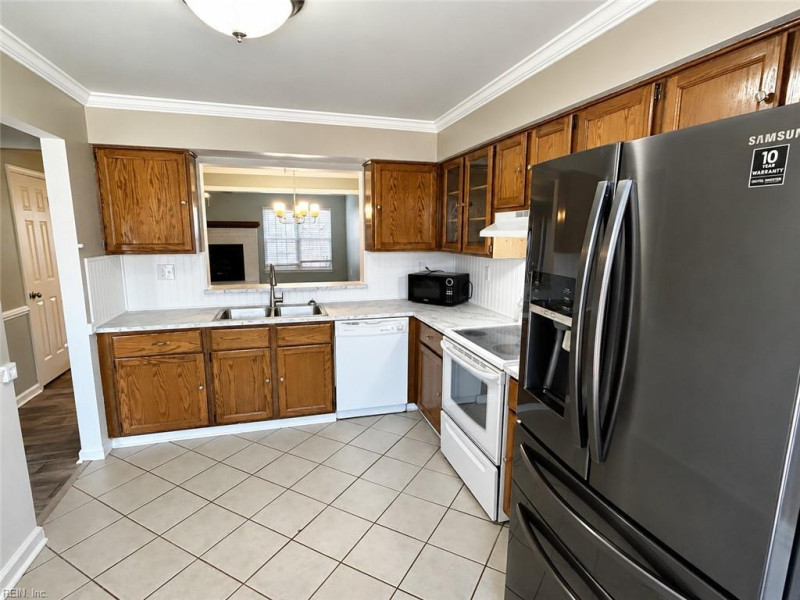 Photo 5 of 11 residential for sale in Chesapeake virginia Photo 5 of 11 residential for sale in Chesapeake virginia
