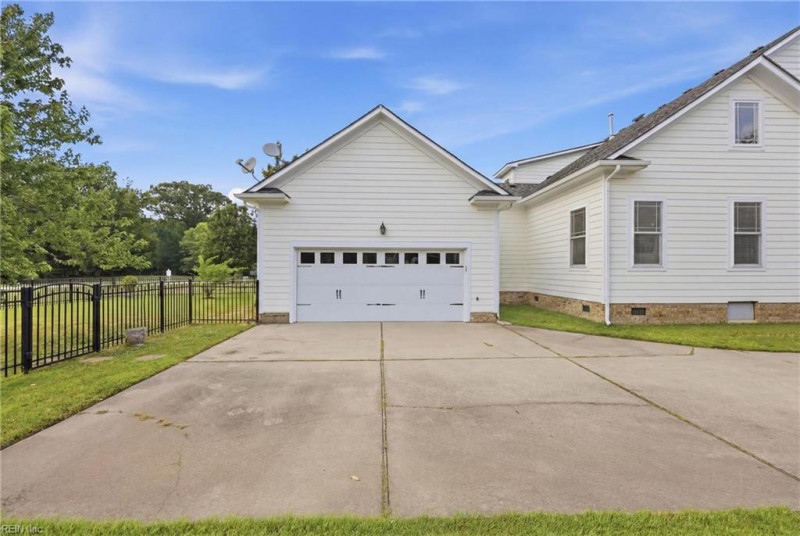Photo 3 of 50 residential for sale in Suffolk virginia Photo 3 of 50 residential for sale in Suffolk virginia