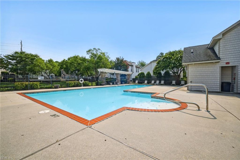 Photo 34 of 50 residential for sale in Chesapeake virginia