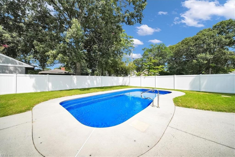 Photo 39 of 43 residential for sale in Chesapeake virginia Photo 39 of 43 residential for sale in Chesapeake virginia