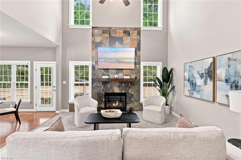 Photo 15 of 50 residential for sale in York County virginia