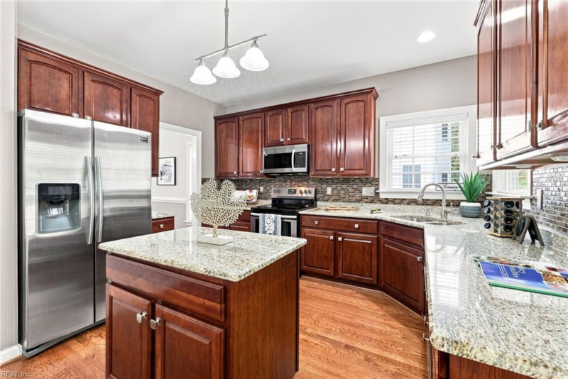 Photo 22 of 50 residential for sale in York County virginia