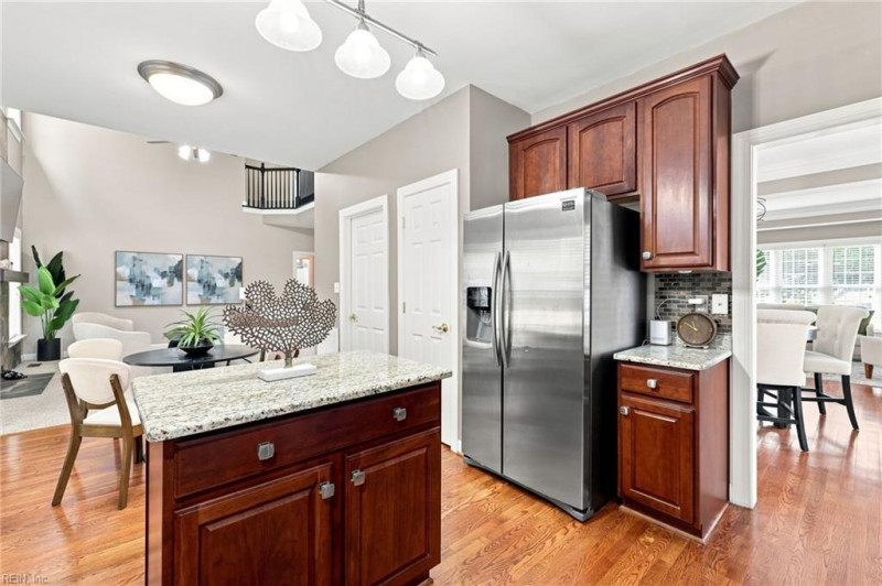 Photo 25 of 50 residential for sale in York County virginia