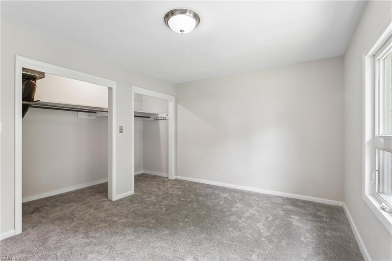Photo 17 of 32 residential for sale in Newport News virginia