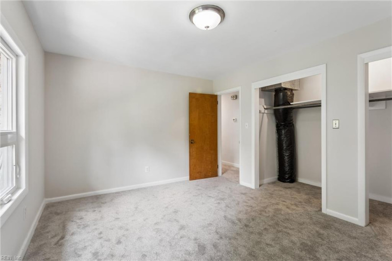 Photo 18 of 32 residential for sale in Newport News virginia