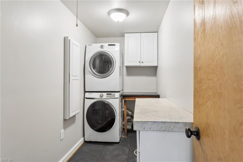 Photo 21 of 32 residential for sale in Newport News virginia