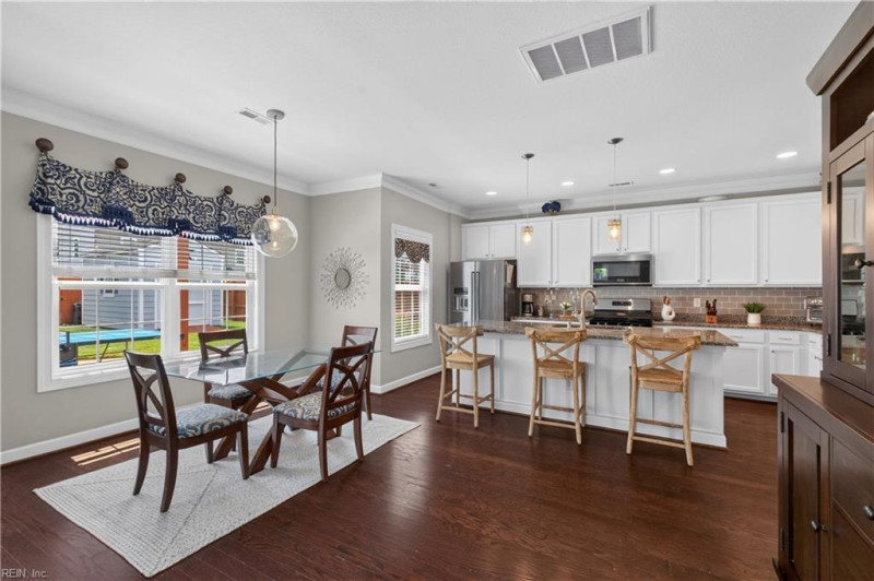 Photo 14 of 49 residential for sale in Virginia Beach virginia