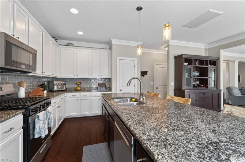 Photo 17 of 49 residential for sale in Virginia Beach virginia